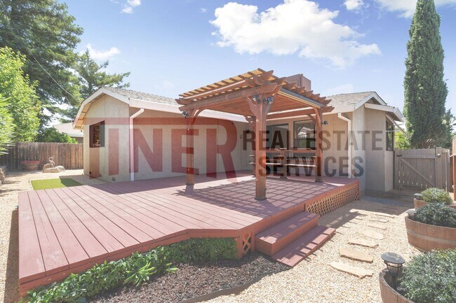 Foto del edificio - 5807 Filbert Ave
