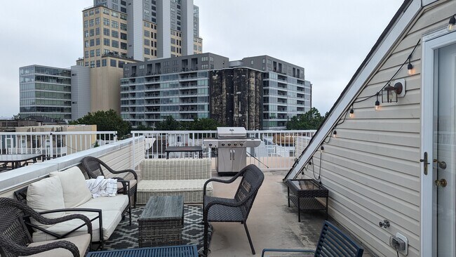 Rooftop deck looking at Silo Point - 1308 Richardson St