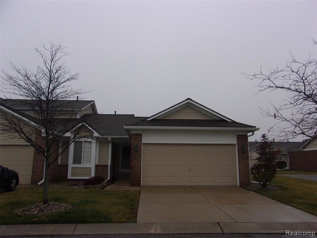 Building Photo - 21749 Lincoln Dr