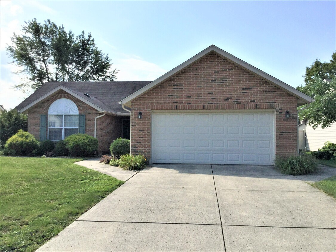 1486 Michael Drive House Rental in Troy, OH