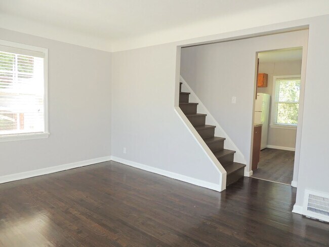 Foto del edificio - 3 Bed - 1 Bath Cape Cod for Rent!