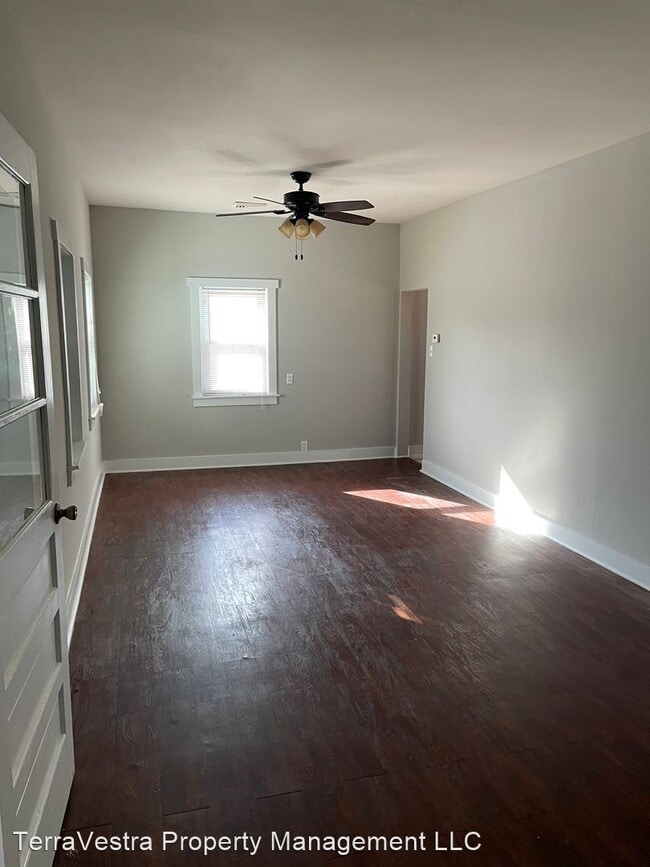 Building Photo - 3 br, 1 bath House - 256 Birch St