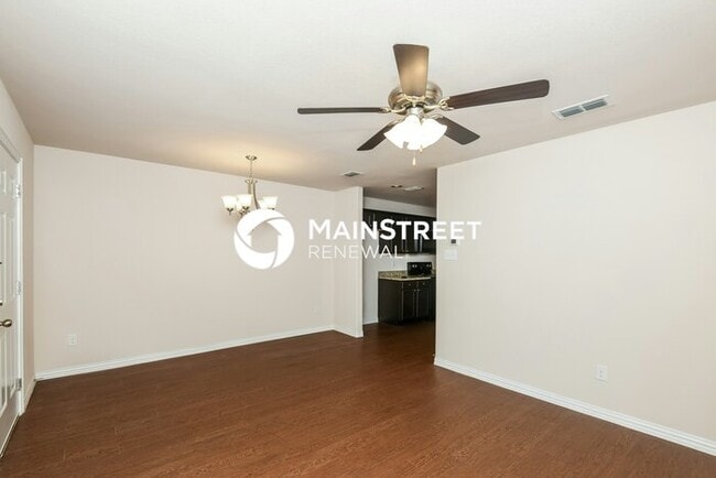 Building Photo - 3 Bedroom Pet-Friendly Home in FORT WORTH,...