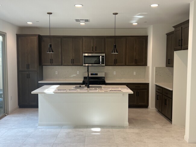 Foto del edificio - 4282 S Malagon Privado