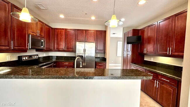 Foto del edificio - 3 br, 3.5 bath House - 3834 NW 5th Ter
