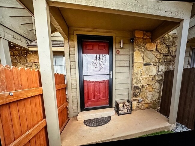 Photo - 14441 N Pennsylvania Ave Apartment