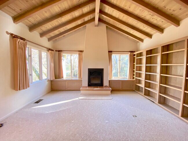 Foto del edificio - 18949 Moonlight Ct