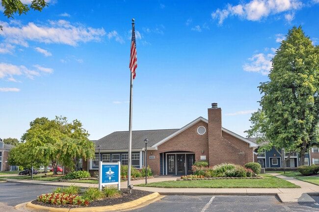 Clubhouse - Trinity Place Apartments