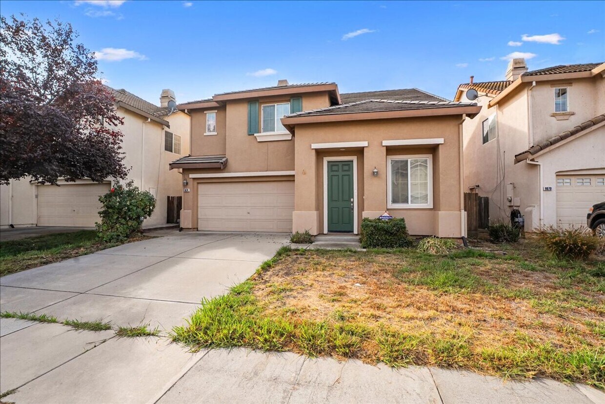 Foto principal - 9074 Piazza Ct