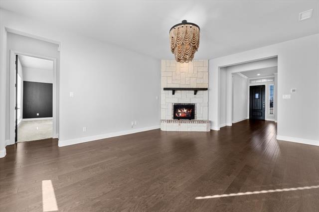 Foto del edificio - 6320 Starr Dr.