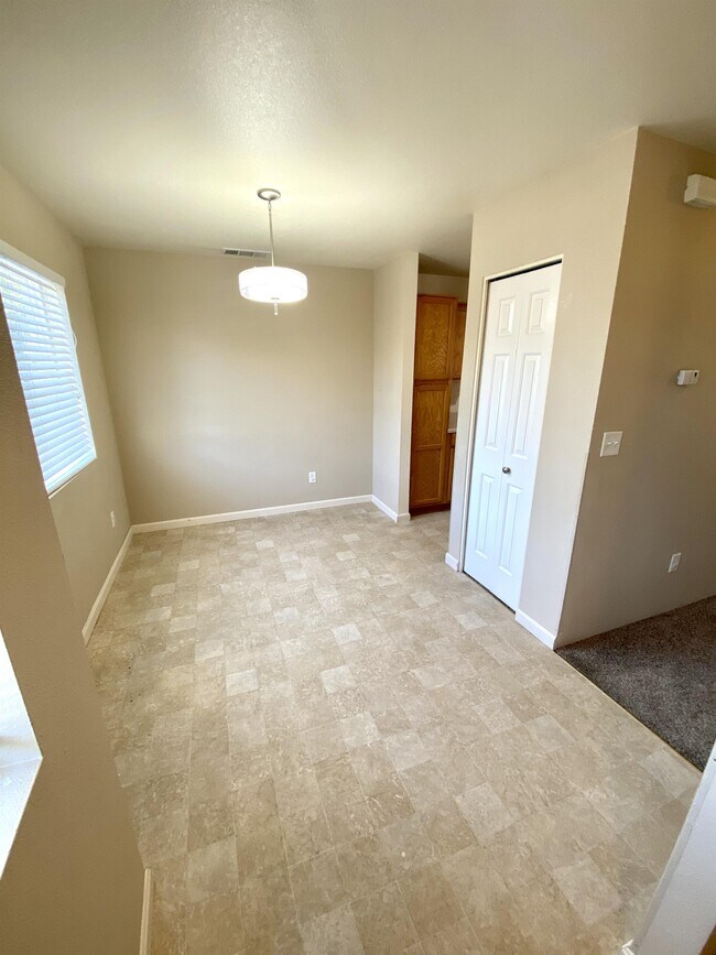 Foto del edificio - 2030 Brookhurst St