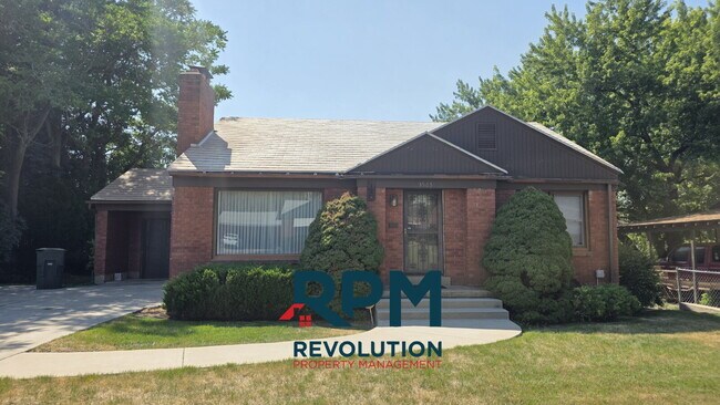 Building Photo - "Charming 1-Bedroom Duplex Retreat in Ogden – Your Cozy Haven Awaits!"