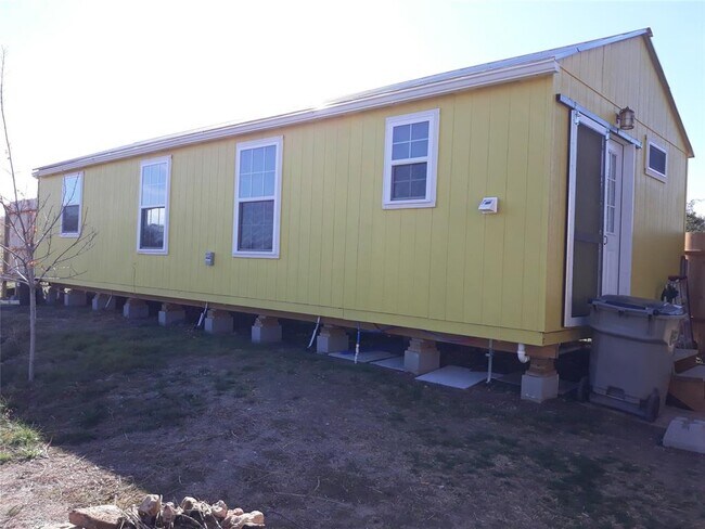 Building Photo - 333 Wilson Ct