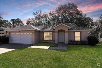 Building Photo - 870 Vindale Rd