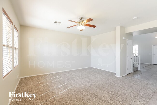 Building Photo - 2639 W Tamarisk Ave