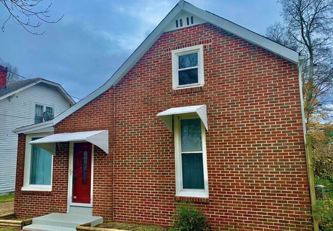 Foto del edificio - 1709 Cass St