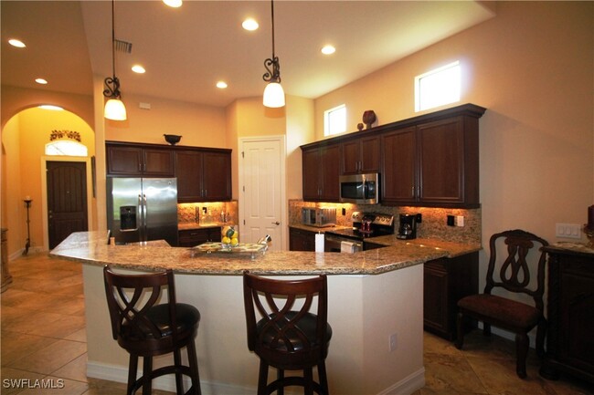 Foto del edificio - 7302 Acorn Way