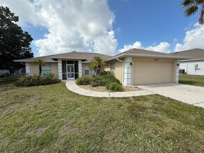 Building Photo - 27097 Paratins Dr