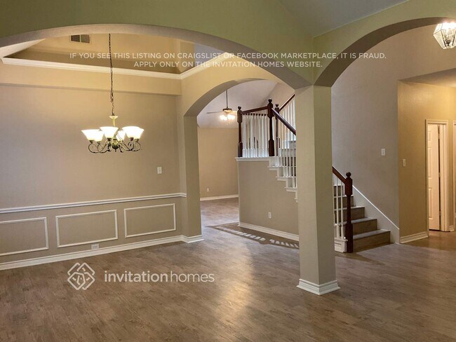 Building Photo - 1406 Chateau Ln