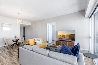 Building Photo - 4471 Dean Martin Dr
