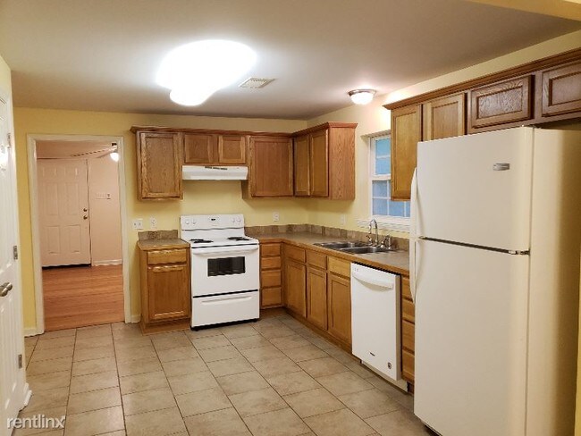 Building Photo - 3 br, 2 bath House - 515 S Maple St