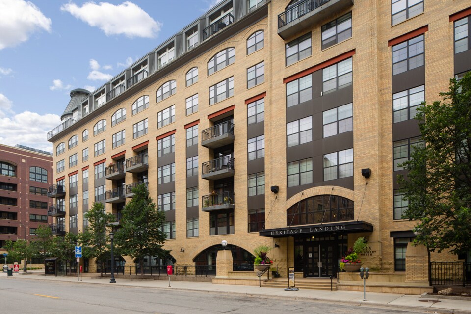 Heritage Landing Apartments, Flats, Townho... Rentals Minneapolis, MN