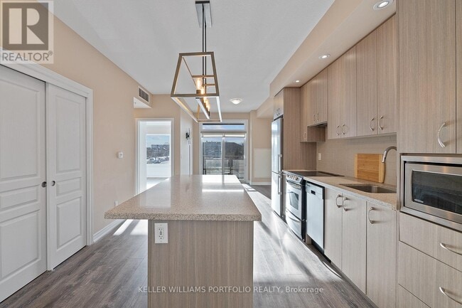 Building Photo - 457 Plains Rd E