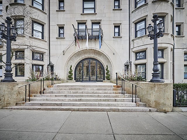 Primary Photo - 416 Commonwealth Ave