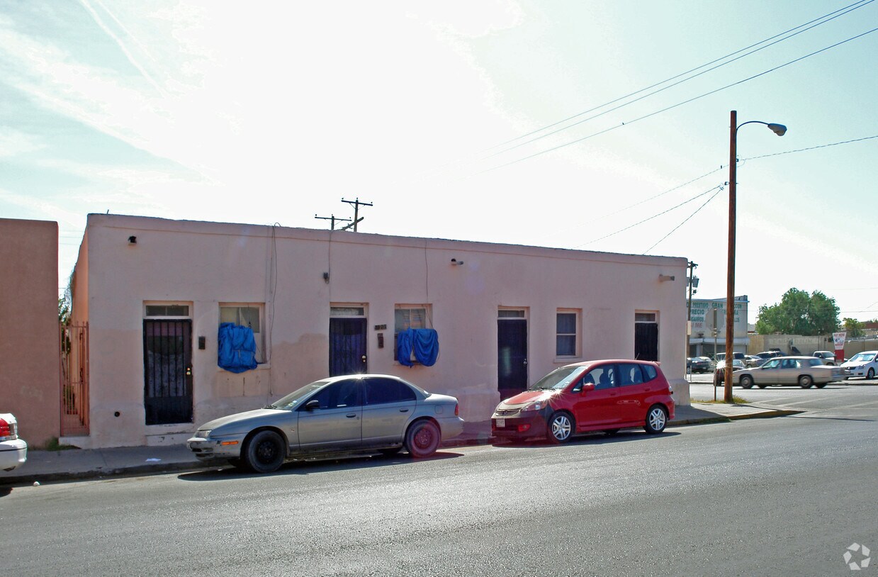 Building Photo - 720 S Mesa St