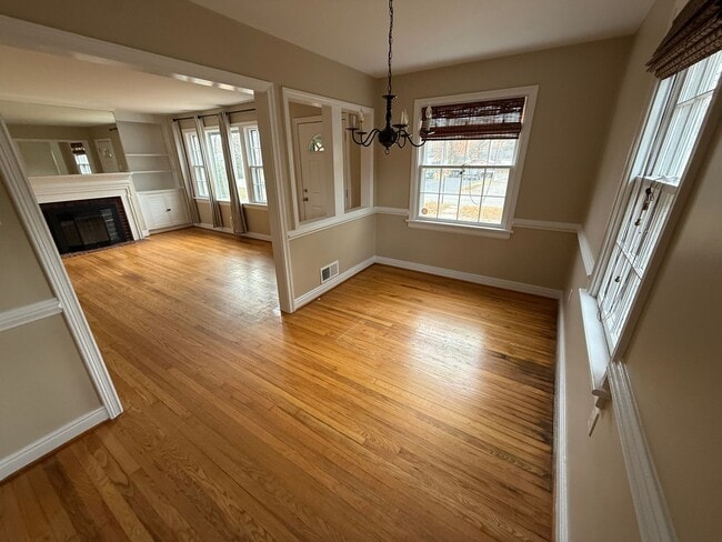 Foto del edificio - Great Opportunity in Lakeside area