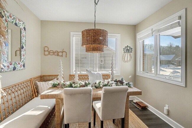 Foto del edificio - 2 BED 2 BATH CONDO NEAR BEACH