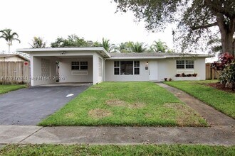 Building Photo - 781 SW 64th Terrace