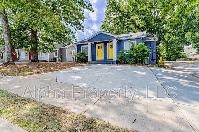 Building Photo - 10 Crystal Ave