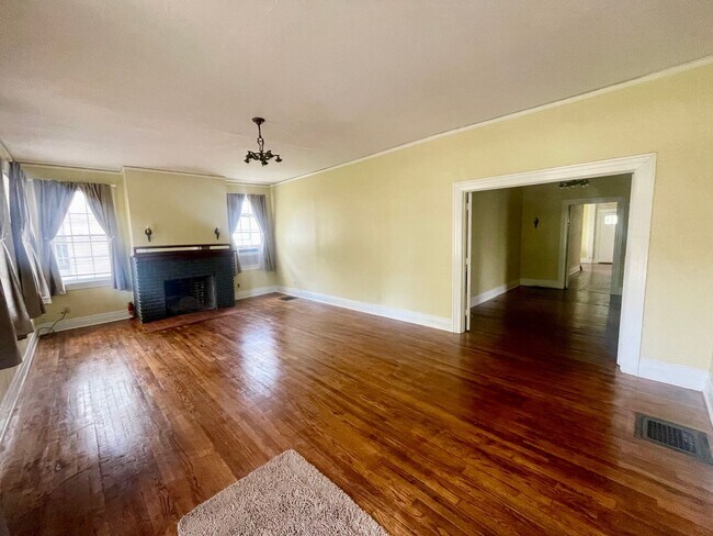 Foto del edificio - 828 N Jefferson St