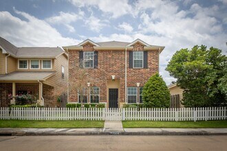 Building Photo - 7338 Autumn Sun Dr