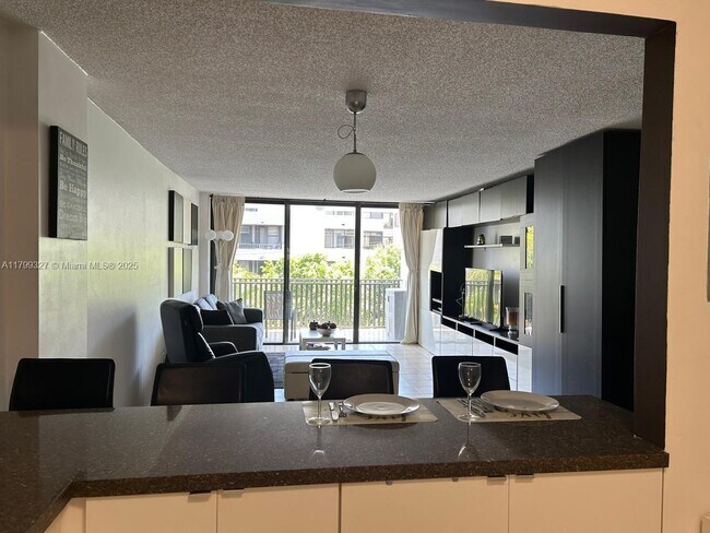 Foto del edificio - 100 Ocean Ln Dr