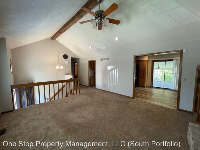 Building Photo - 3 br, 2.5 bath House - 401 Airway Circle