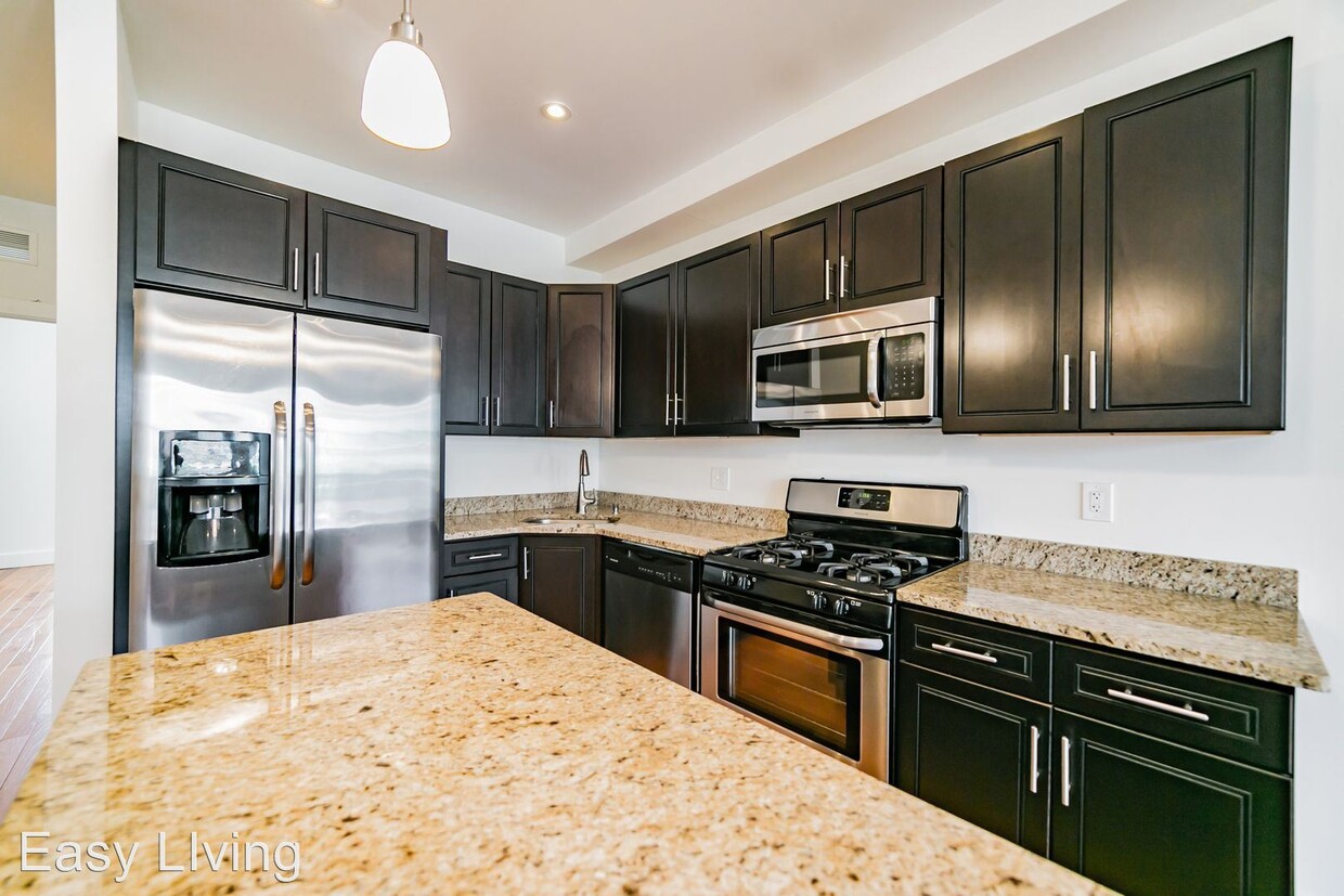 Primary Photo - 2100 Wheatsheaf Ln