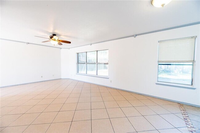 Foto del edificio - 2008 W 40th St