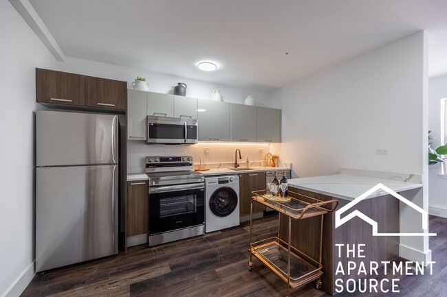 Foto del edificio - 1553 W Hollywood Ave