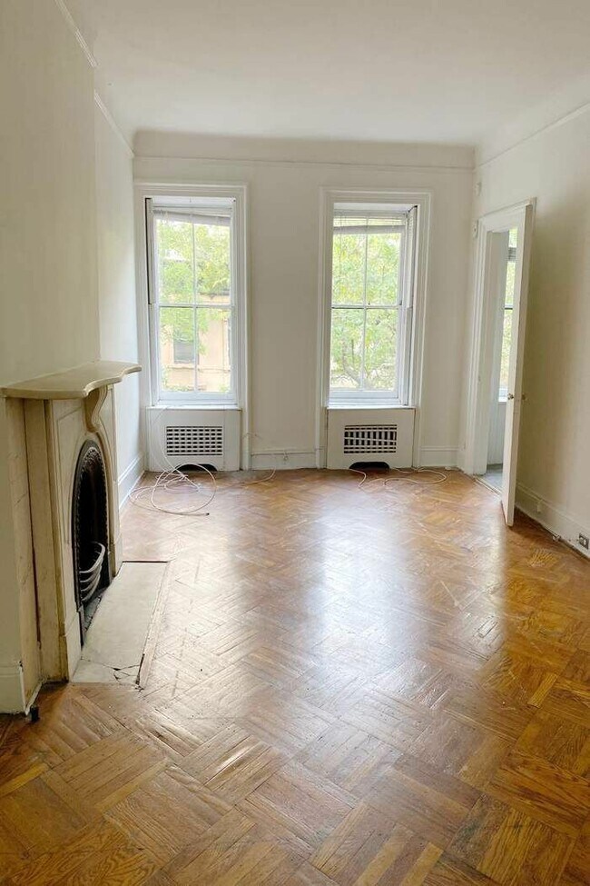 114 E 62nd St Unit 4F, New York, NY 10065 Apartment for Rent in New York, NY