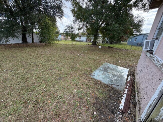 Building Photo - 1209 Carlsbad Pl