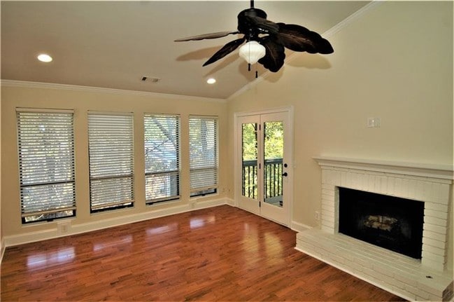 Building Photo - 411 Warm Springs Cir