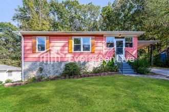 Building Photo - 113 Lawson Dr