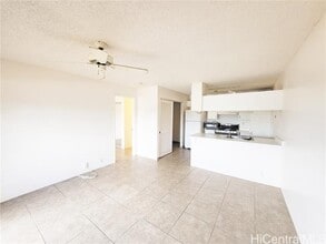 Building Photo - 91-1135-1135 Puamaeole St