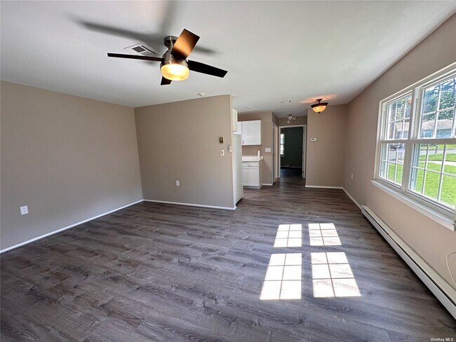 Foto del edificio - 33 Trent Ct