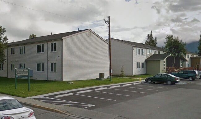 Foto del edificio - 424 E Dogwood Ave