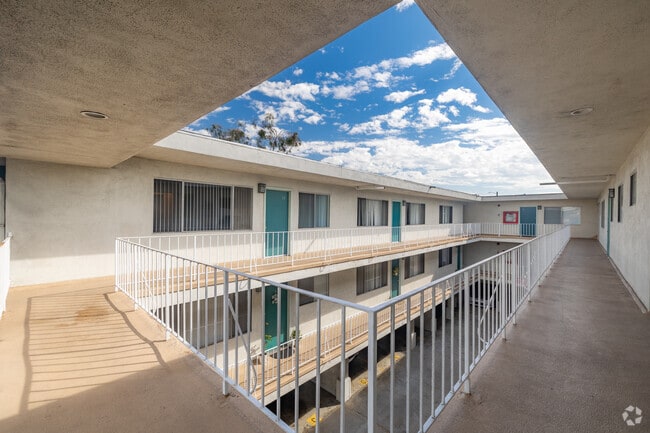 Hallways - 2700, 2704 Aviation Blvd.