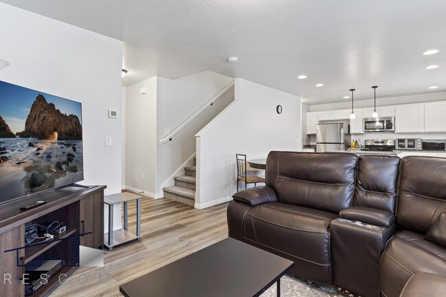 Building Photo - 2914 W 3885 S