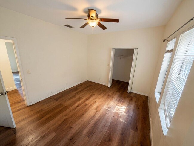Photo - JKRK North - 706 Apartment